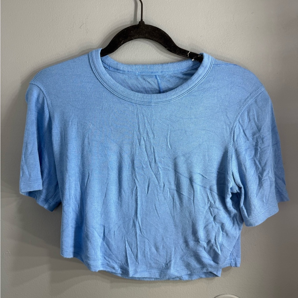 Lululemon light Blue Women's Cropped Tee - Casual Short Sleeve Top